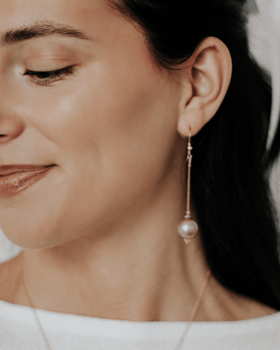 Pink Pearl Biltmore Chain Drop Earrings by Vincent Peach
