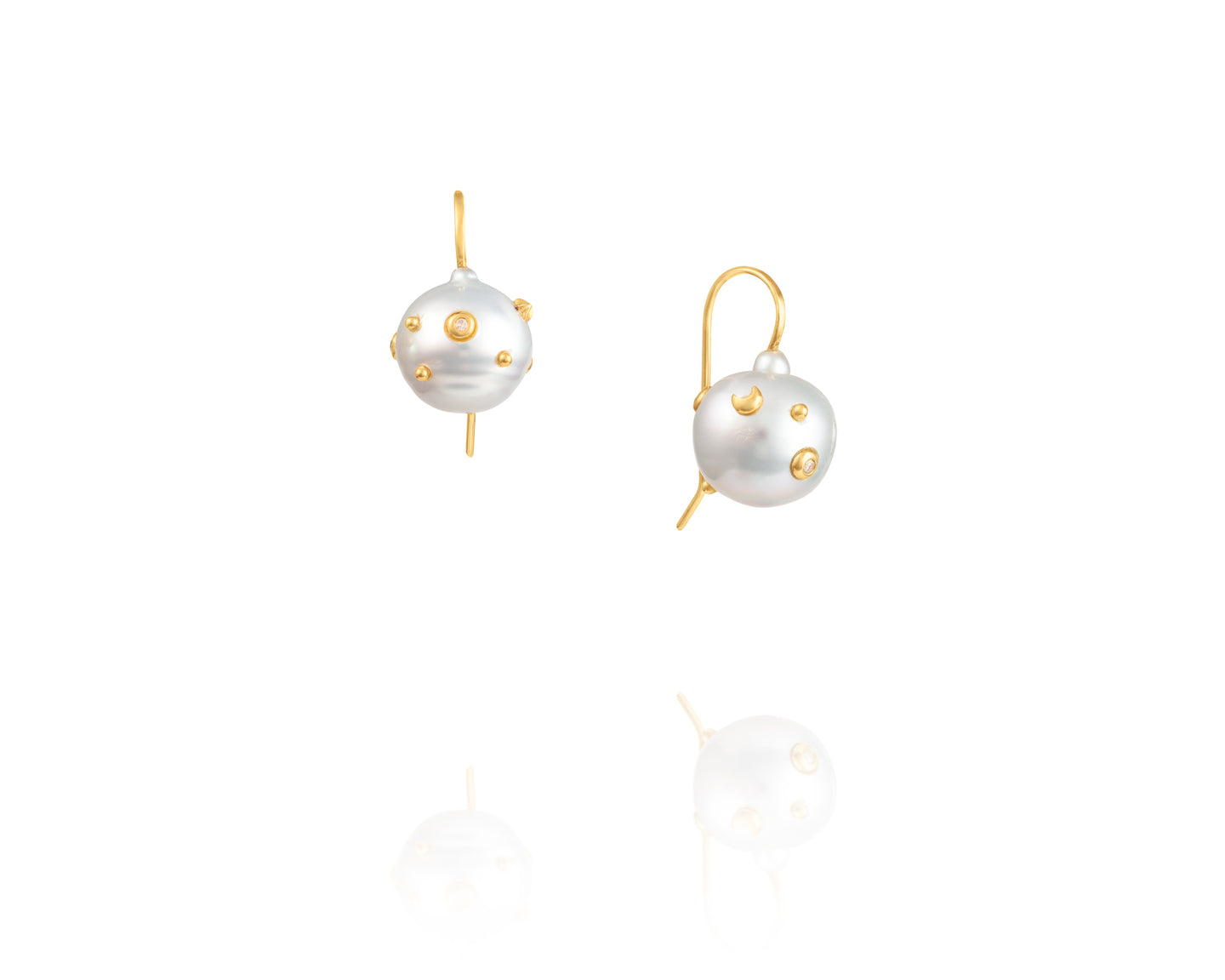 Baroque Freshwater Pearl Camelot Earrings - Vincent Peach Fine Jewelry