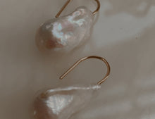 Baroque Pearl Drop Earrings - Vincent Peach Fine Jewelry