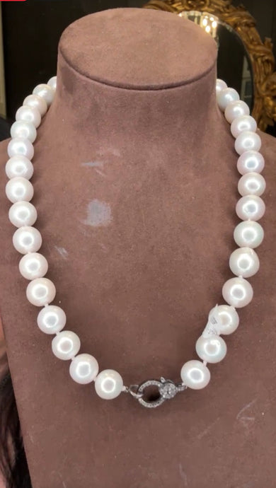 Diamond Clasp Freshwater necklace