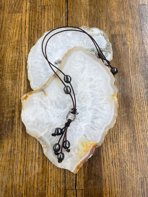 Petite Shackle Fountain Necklace - Vincent Peach Fine Jewelry