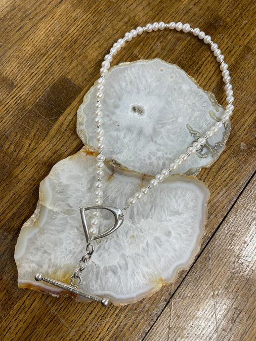 Stirrup Toggle Clasp - Vincent Peach Fine Jewelry