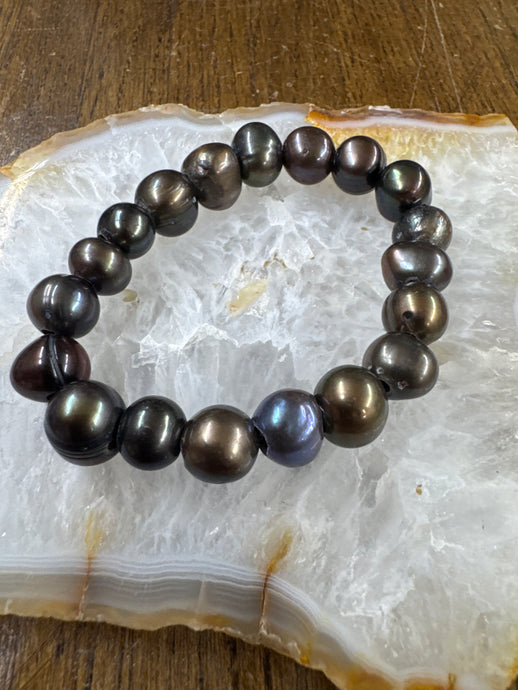 Peacock Pearl Stretch Bracelet