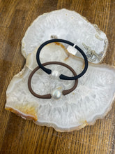 Freshwater Pearl Rubber Bracelet - Vincent Peach Fine Jewelry