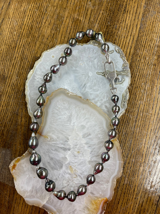 Baroque Tahitian Pearl Necklace - Vincent Peach Fine Jewelry