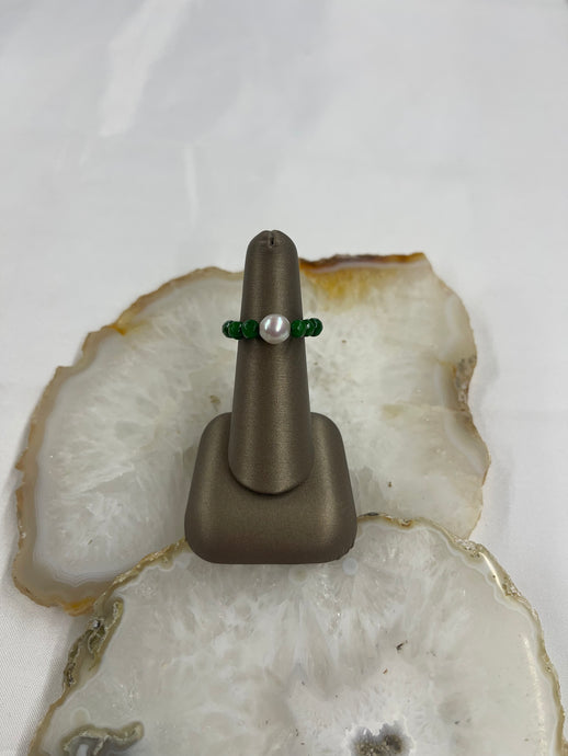Green Stone Stretchy Ring - Vincent Peach Fine Jewelry