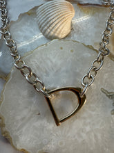 14kt Stirrup Pendant