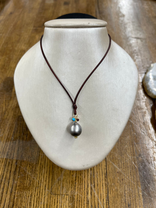 Royal Drop Tahitian Pearl Necklace - Vincent Peach Fine Jewelry