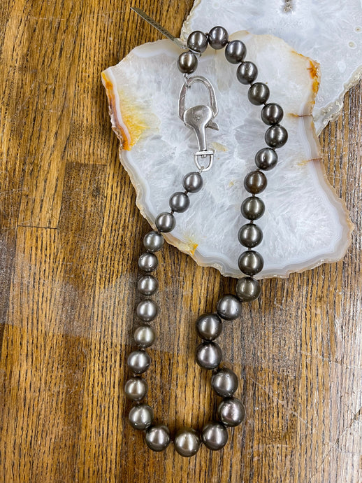 Equestrian Tahitian Necklace