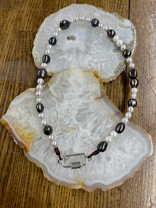 Freshwater Carabiner Necklace - Vincent Peach Fine Jewelry