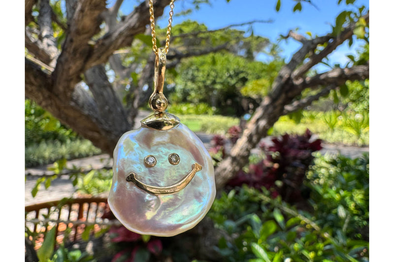 Smiley Face Necklace | Medium | Vincent Peach Fine Jewelry
