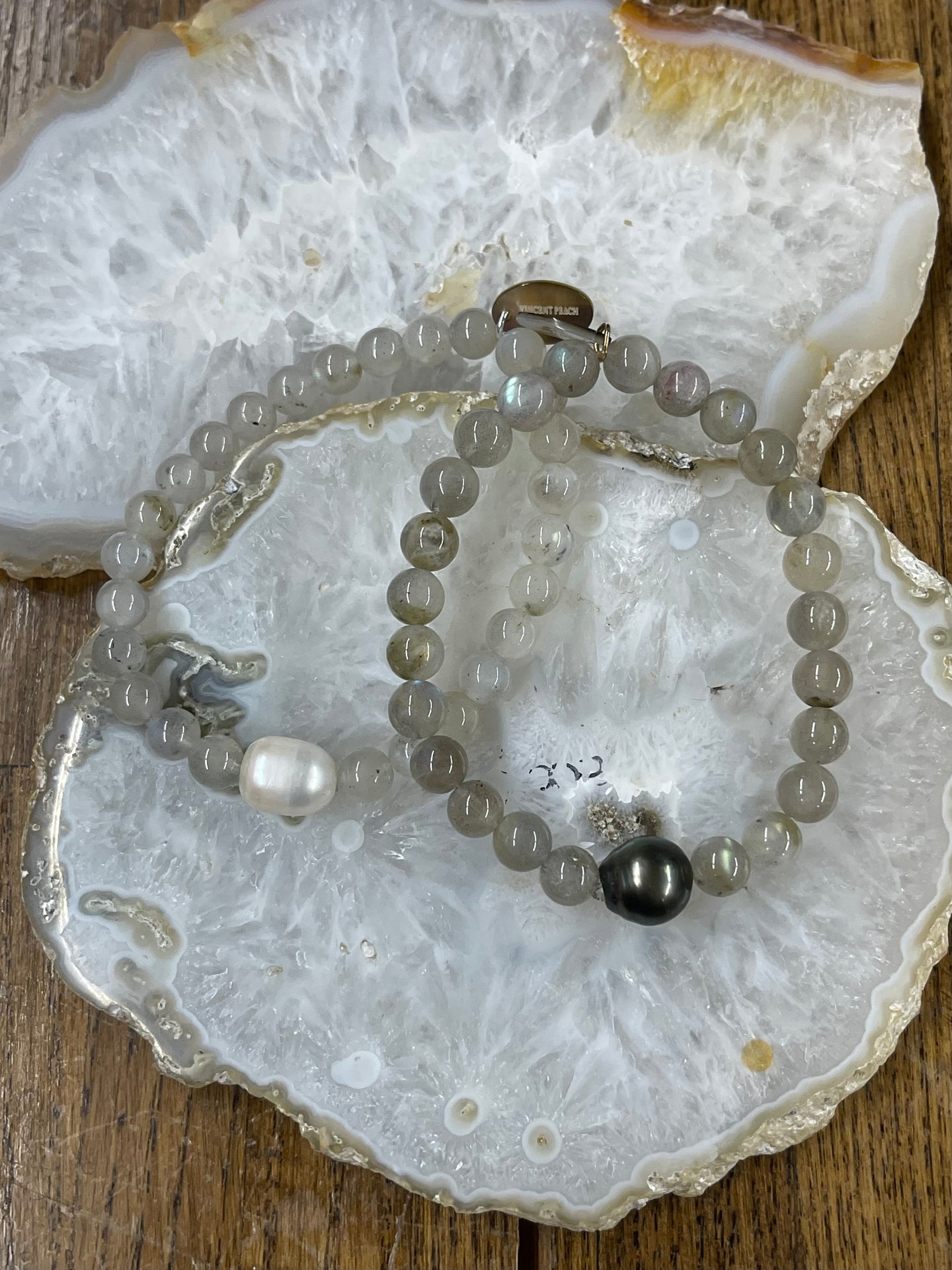 Gray agate