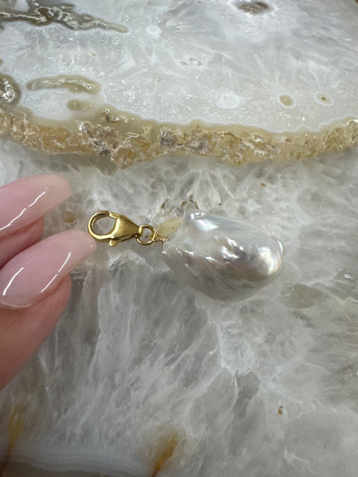 23x16 mm Freshwater Enhancer - Vincent Peach Fine Jewelry