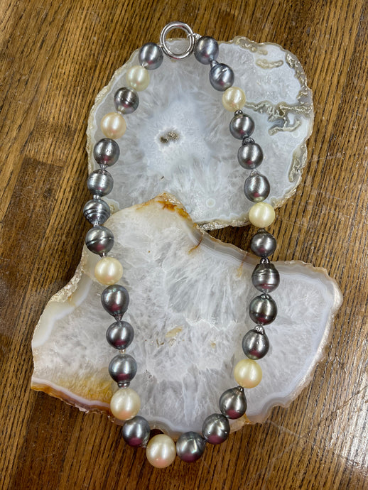 Tahitian/Gold South Sea Necklace - Vincent Peach Fine Jewelry