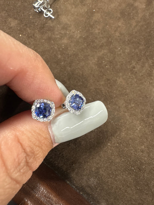 Diamond Earrings - Vincent Peach Fine Jewelry