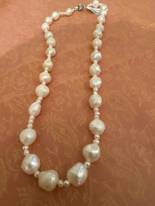 Rose Bud CFW 18” Strand - Vincent Peach Fine Jewelry