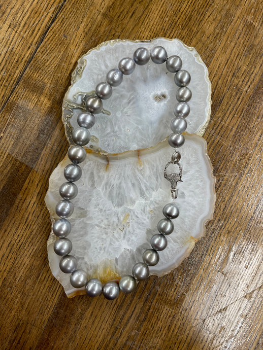 Gray Tahitian Pearl SS Equestrian Diamond Clasp Necklace - Vincent Peach Fine Jewelry