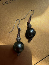 Tahitian Pearl Earrings - Vincent Peach Fine Jewelry