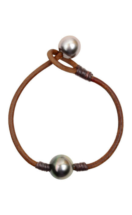 Marina Seaplicity Pearl Bracelet by Vincent Peach