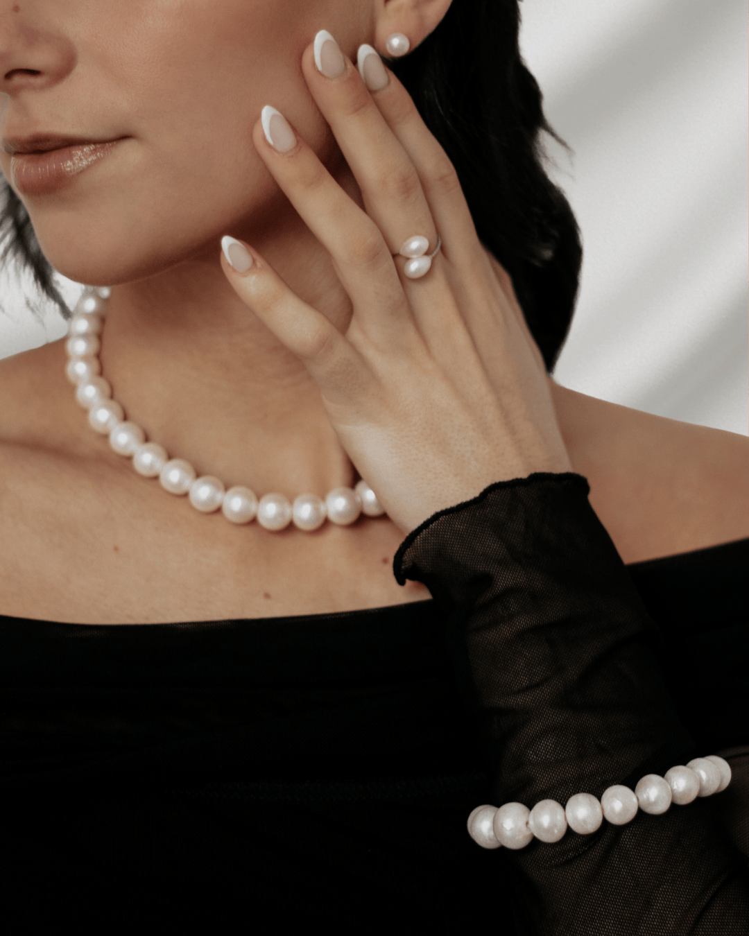 Freshwater Pearl Necklace, Diamond Clasp by Vincent Peach, view 5