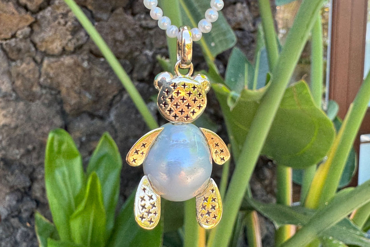 Teddy Bear Pearl Necklace by Vincent Peach, view 2