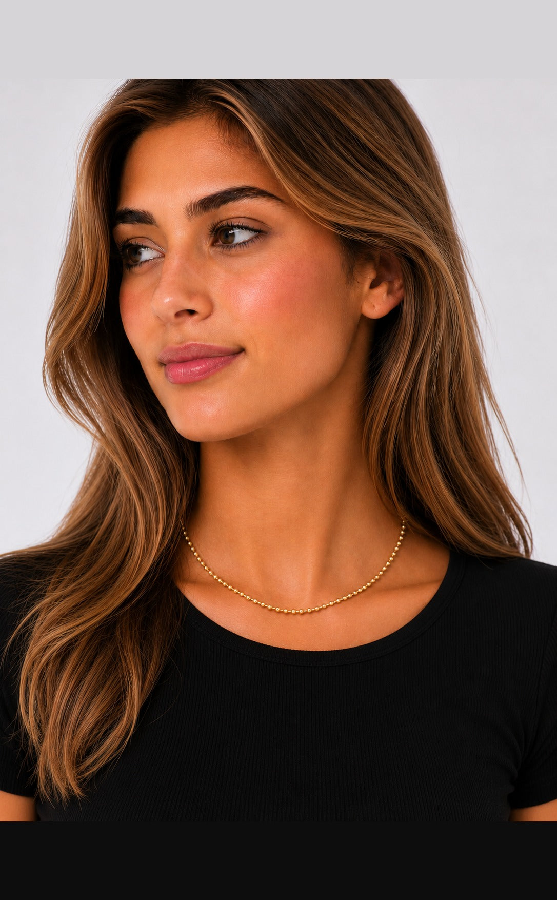 Ball Chain in 18K Gold by Vincent Peach, view 2