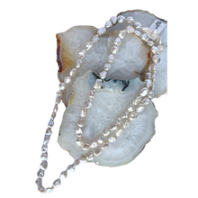 Freshwater strand - Vincent Peach Fine Jewelry