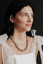 Edison Natural Vivid Pink Pearls