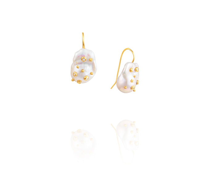 Baroque Pearl Camelot Earrings