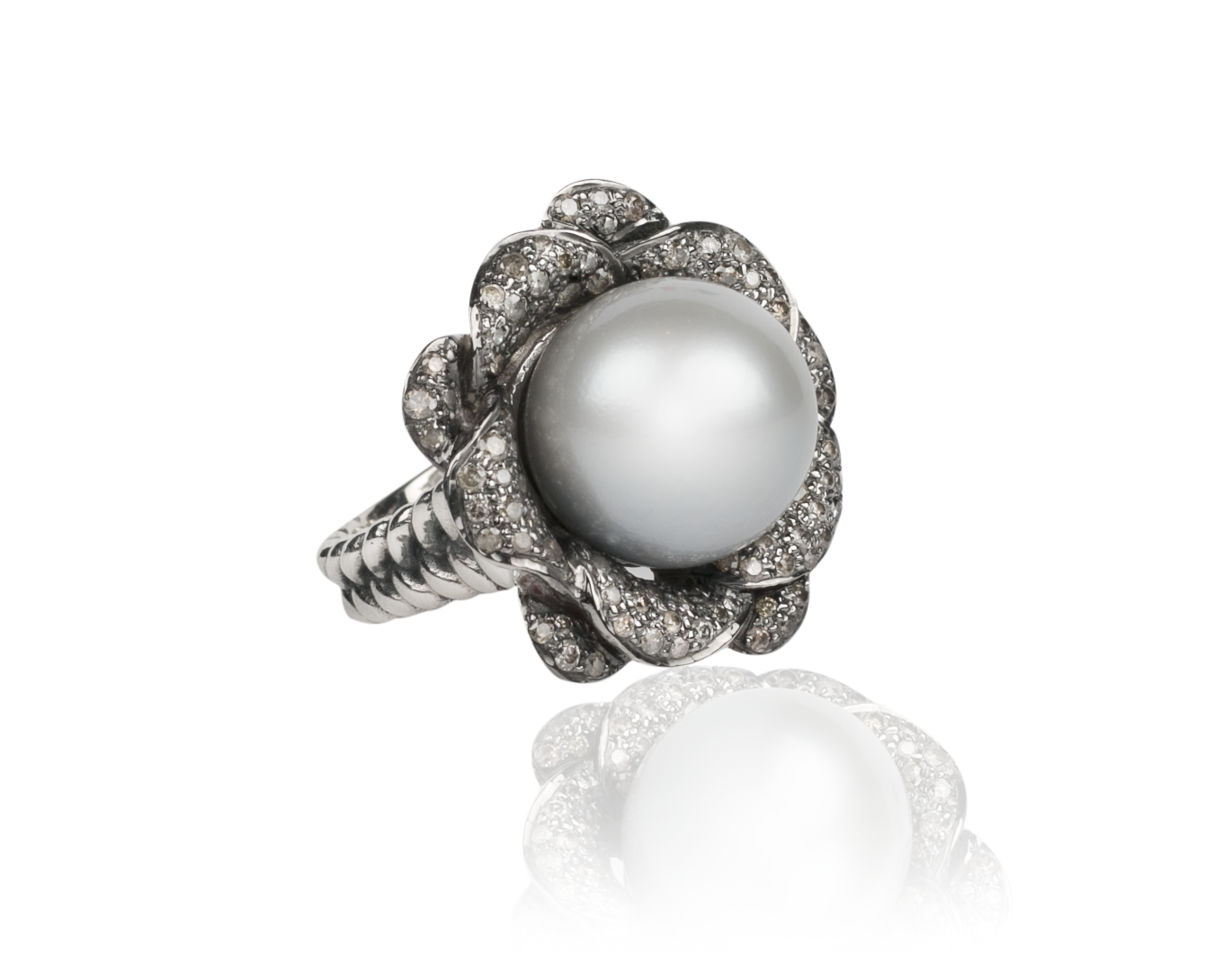 Diamond Floral Ring – Vincent Peach Fine Jewelry