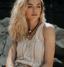 White South Sea Gold Drop Necklace - Vincent Peach Fine Jewelry