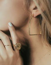 Finnhorse Ring | Gold - Vincent Peach Fine Jewelry