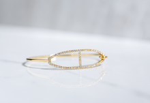 Kingston Buckle Bangle | Diamond - Vincent Peach Fine Jewelry