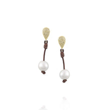 Demure Teardrop Earrings | Gold - Vincent Peach Fine Jewelry