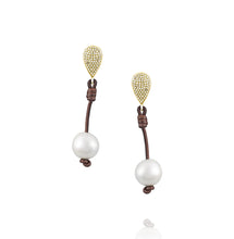 Demure Teardrop Earrings | Gold - Vincent Peach Fine Jewelry
