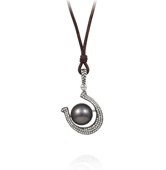 Horseshoe Diamond Pendant - Vincent Peach Fine Jewelry
